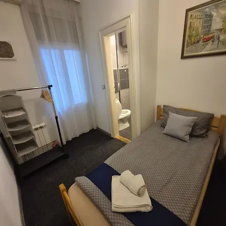 Authentic Centre - Only Private Hostel Belgrade