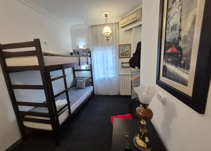 Authentic Centre - Only Private *